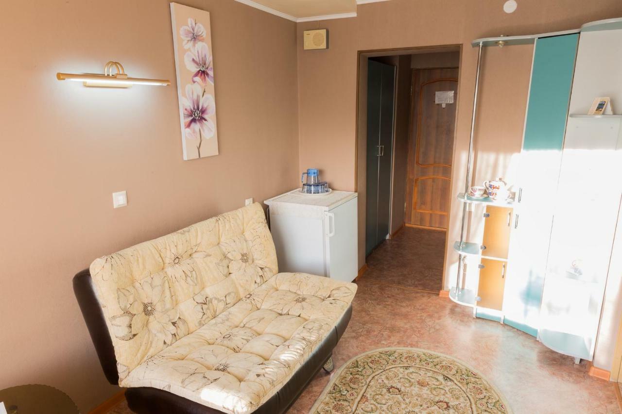 Tourist Hotel Ustʼ-Kamenogorsk Extérieur photo