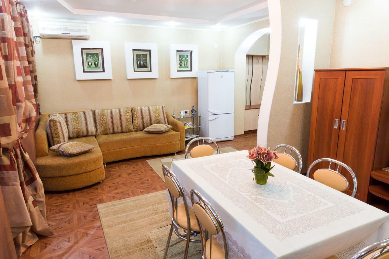 Tourist Hotel Ustʼ-Kamenogorsk Extérieur photo
