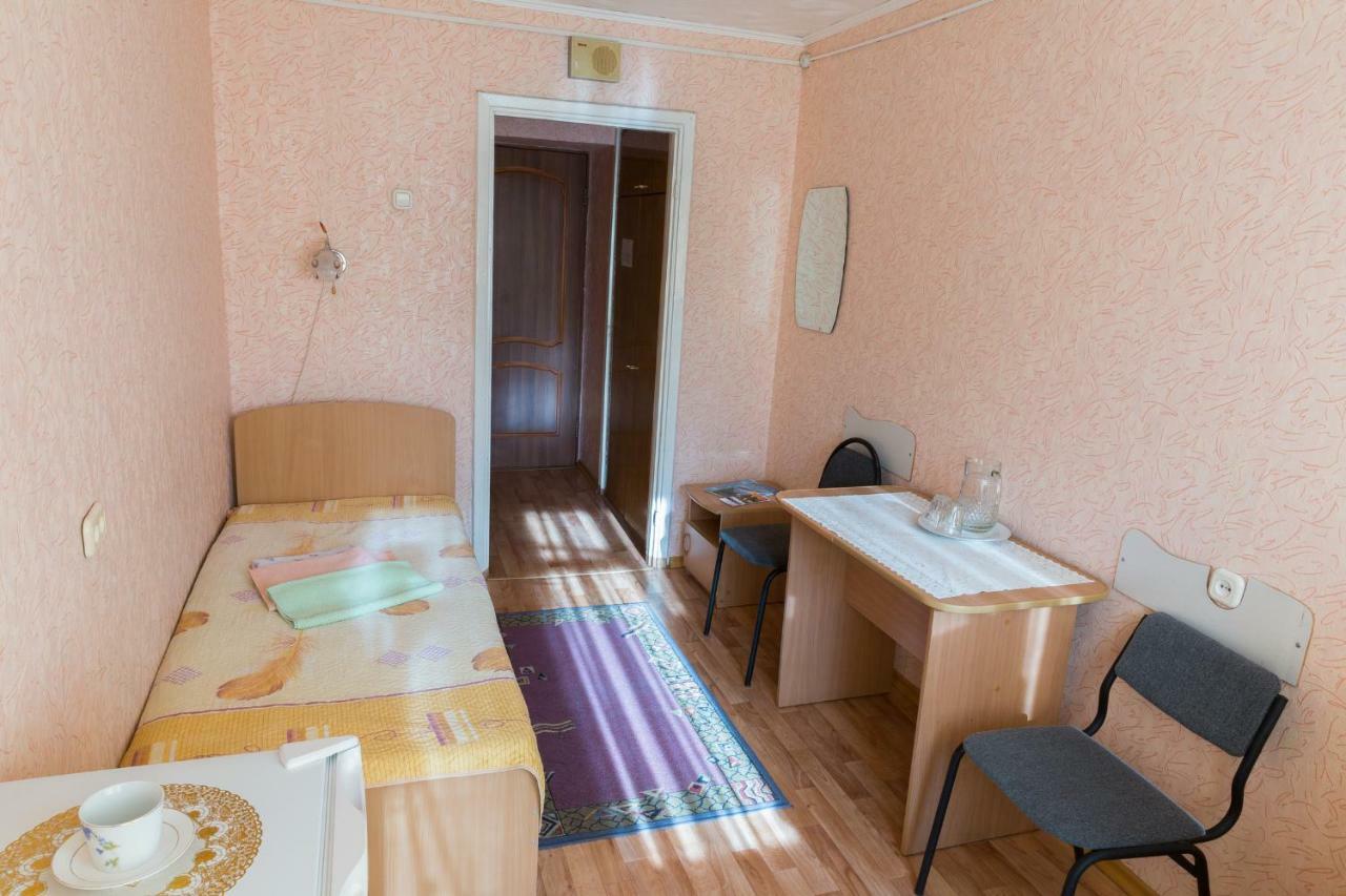 Tourist Hotel Ustʼ-Kamenogorsk Extérieur photo